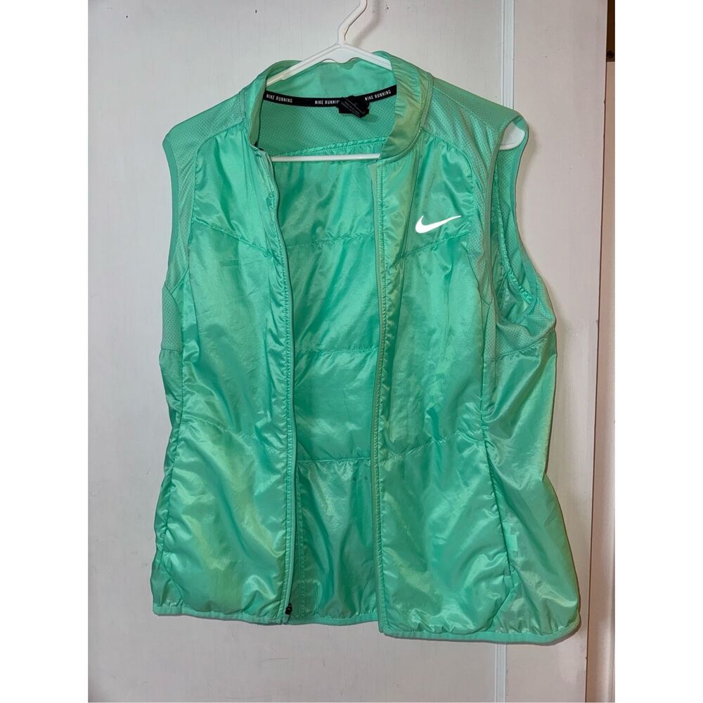 Nike Women's Mint Green Sleeveless Puffer Vest